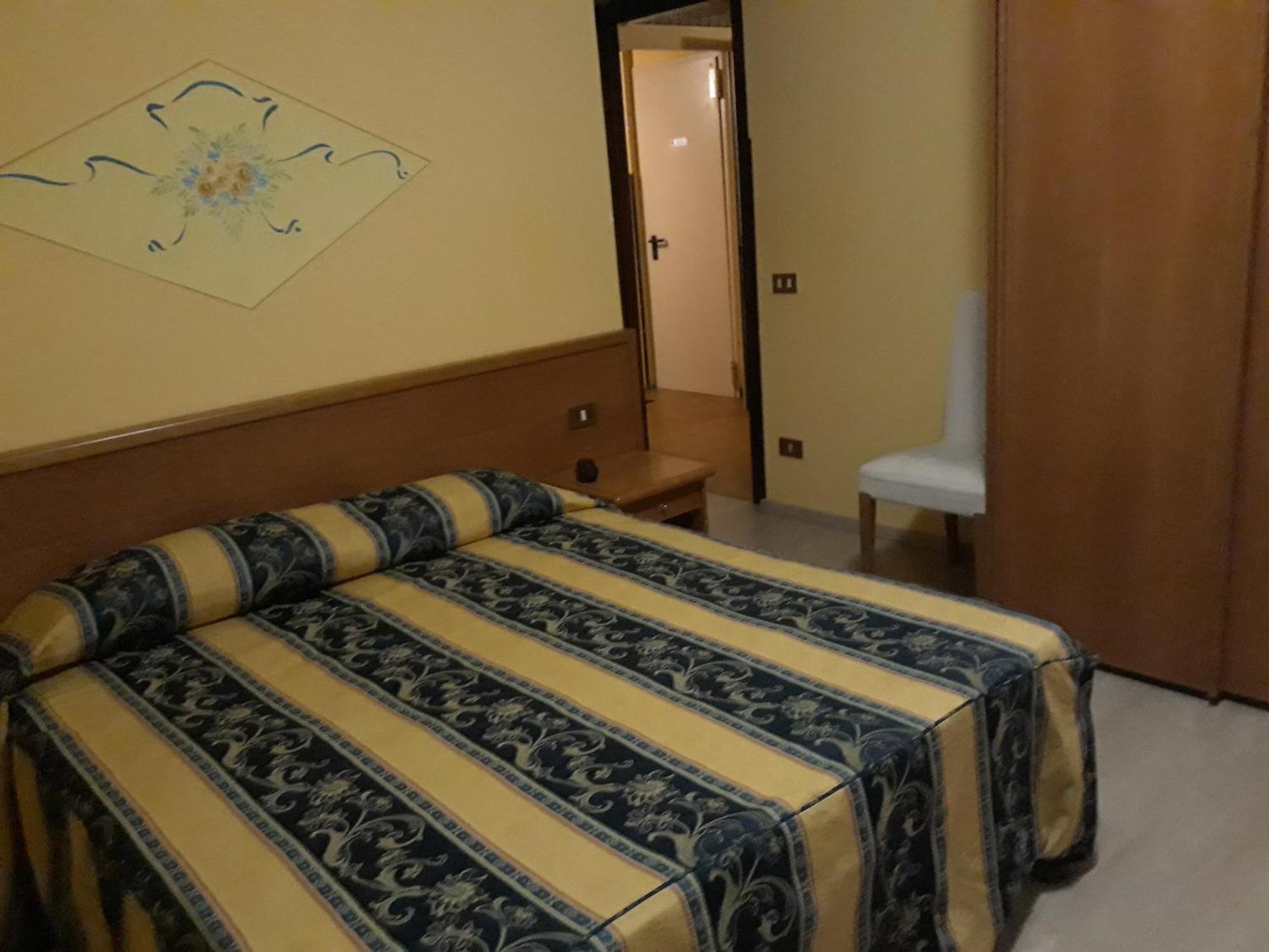 โฮเต็ล กาซา รอสซา Hotel มอนเตกาตินี แตร์เม ภายนอก รูปภาพ