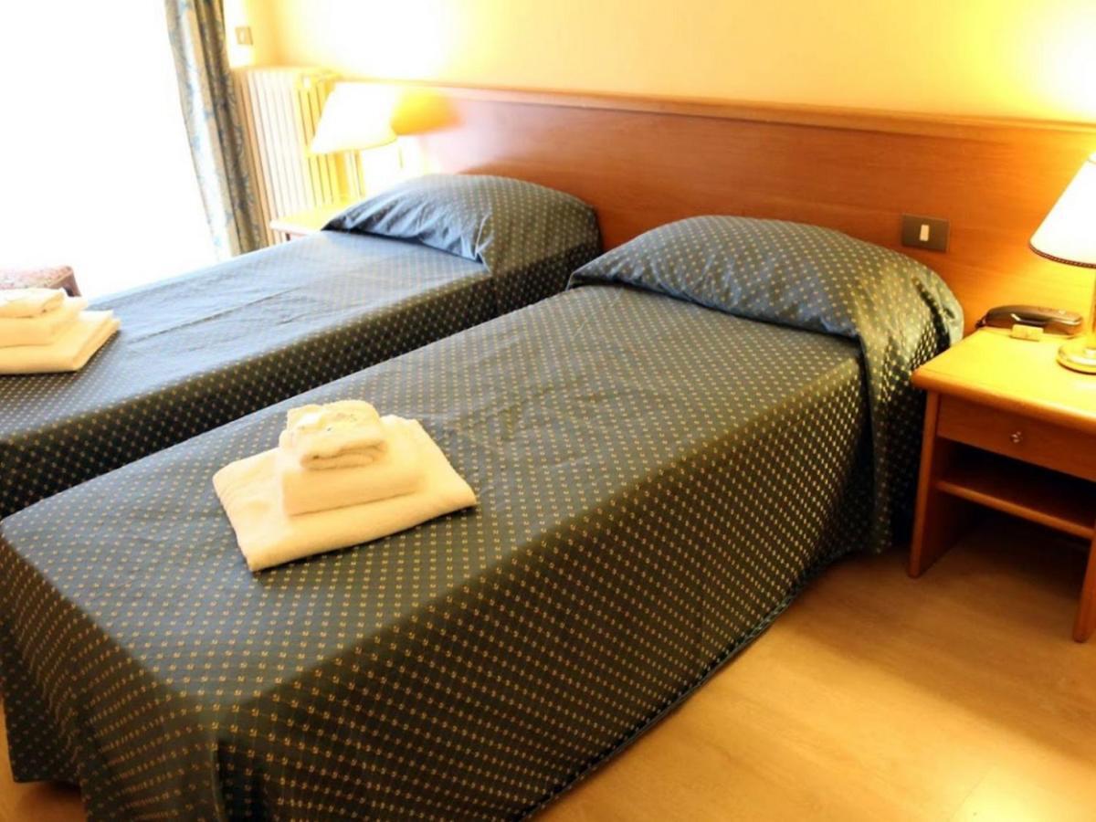 โฮเต็ล กาซา รอสซา Hotel มอนเตกาตินี แตร์เม ภายนอก รูปภาพ